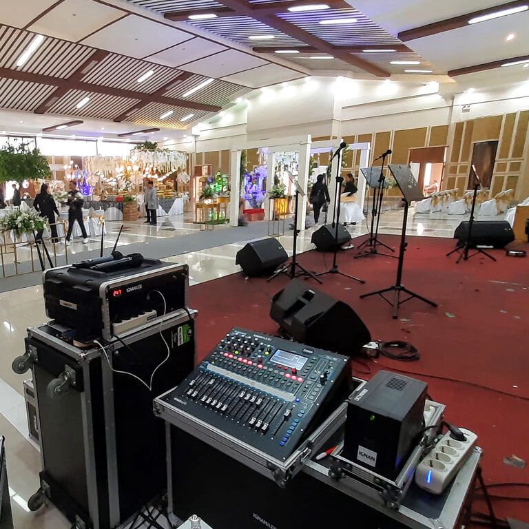 Wedding Party with Overjoy Music